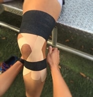 当院ではテーピングなどの処置もしております。